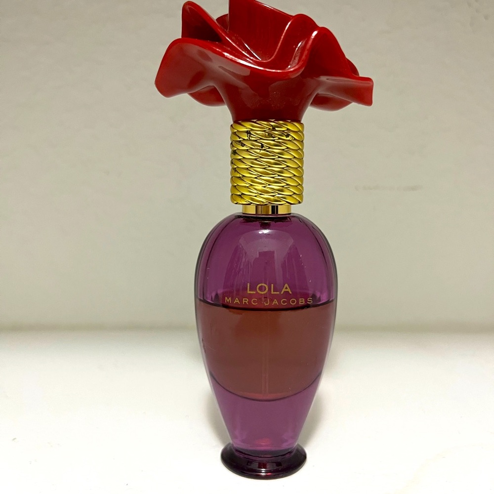 Authentic Marc Jacobs Ladies perfume
